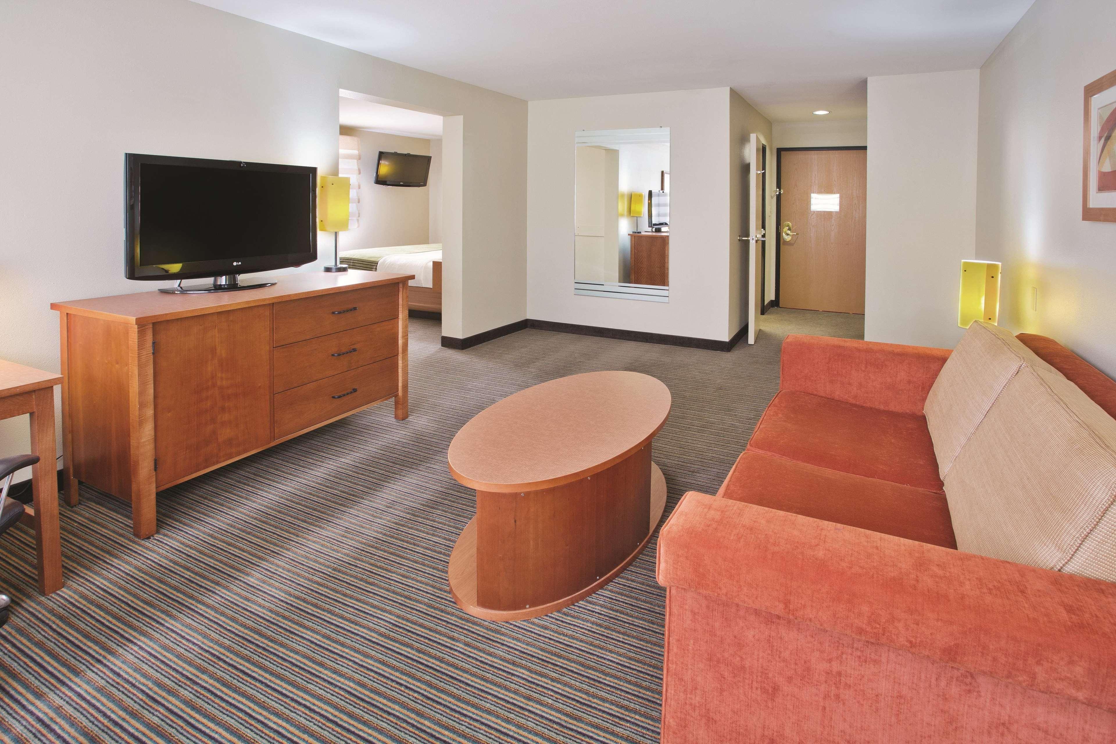 La Quinta By Wyndham Helena Hotell Exteriör bild