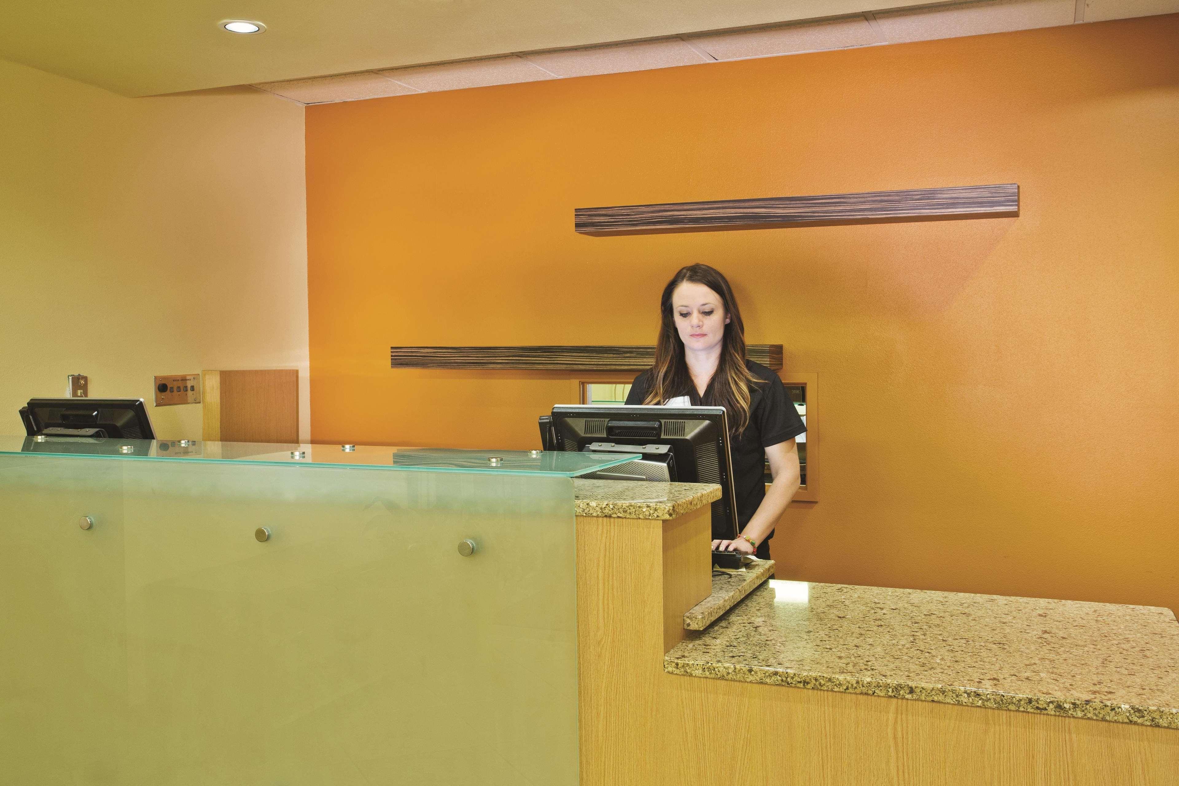 La Quinta By Wyndham Helena Hotell Exteriör bild